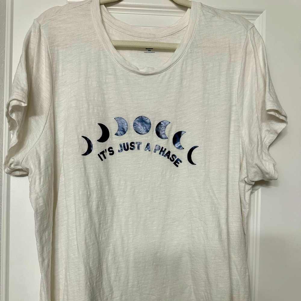 Old Navy T-Shirt